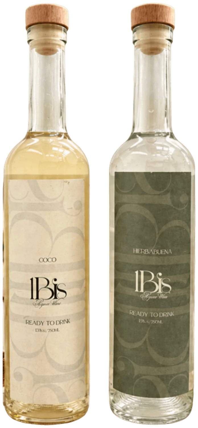 Botellas de 1 Bis en sus variedades coco y hierbabuena